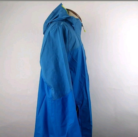 Under Armour Storm Fitted Wind Proof Jacket - Picture 2 of 8